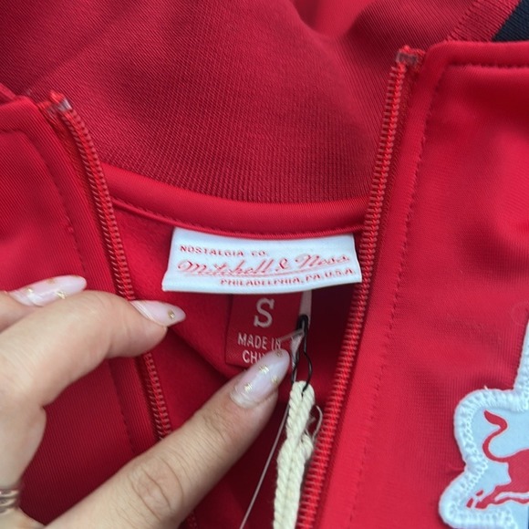 NWT Mitchell & Ness men's Red Bull soccer league Zip-Up Hoodie - Picture 8 of 10